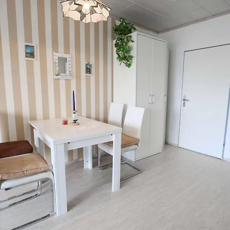 Suedstrandwohnung Mit Balkon Apartamento Burgtiefe auf Fehmarn