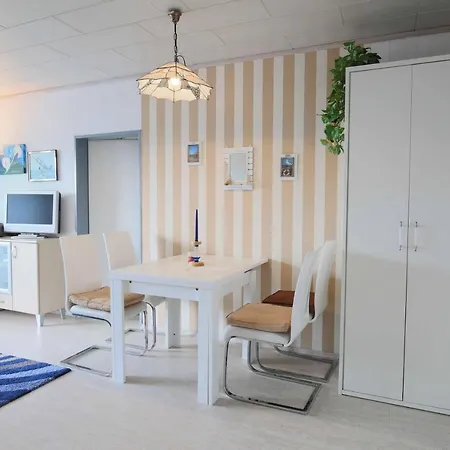Suedstrandwohnung Mit Balkon Apartamento